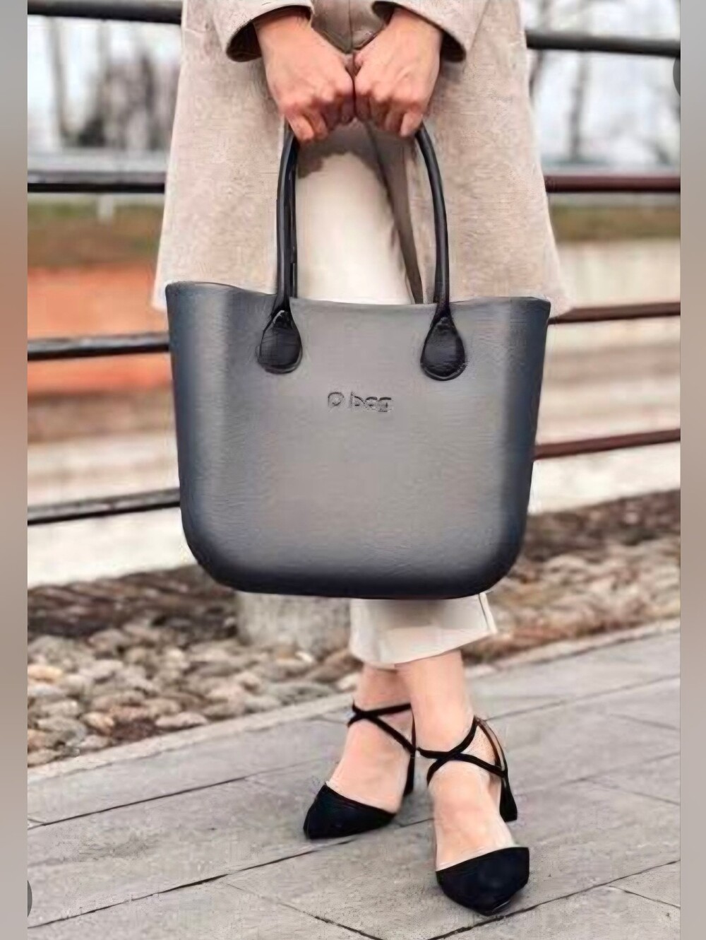 O Bag Two-Tone Tote in Black and Cream